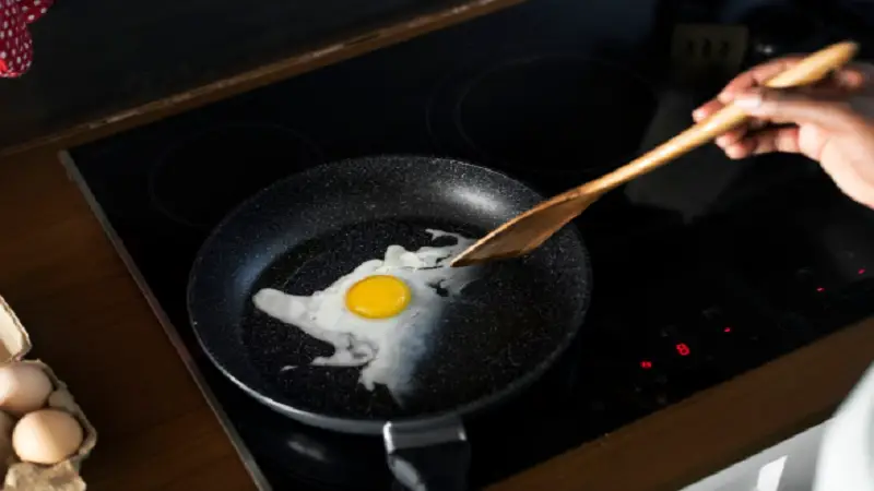 Hammered Titanium Frying Pan: Strength, Style, and Everyday Performance